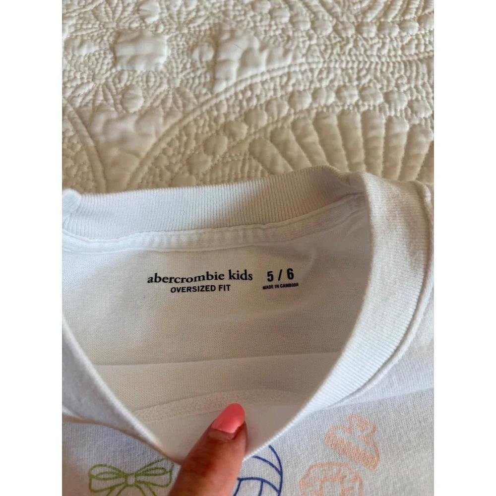 Abercrombie Kids Girls T-Shirt Volleyball Graphic Tee Size 5/6